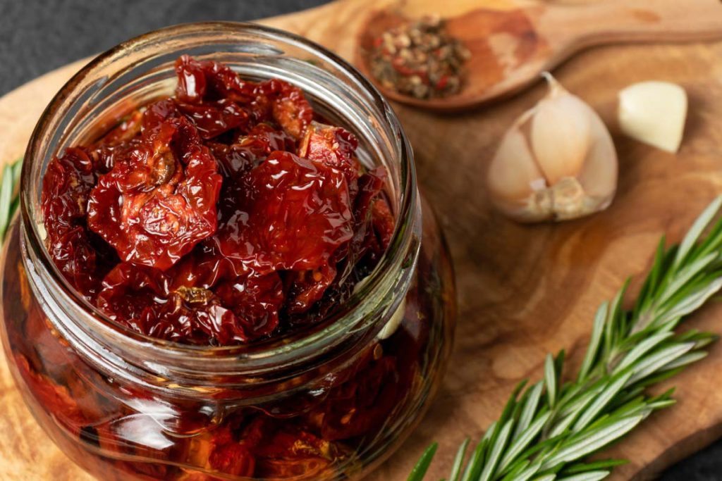 The 8 Best Sun Dried Tomato Substitutes For Your Recipes