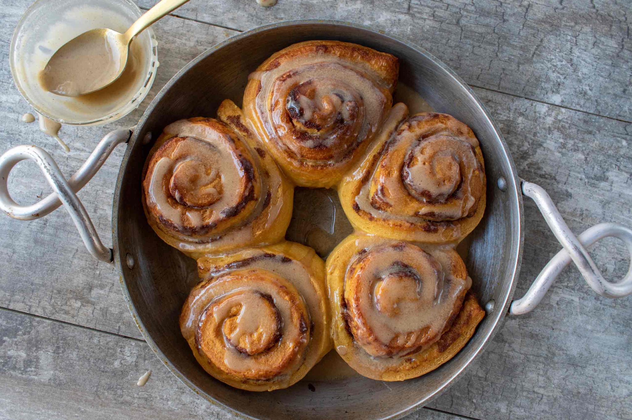 Pioneer Woman Cinnamon Rolls Recipe pioneer-woman-cinnamon-rolls-recipe